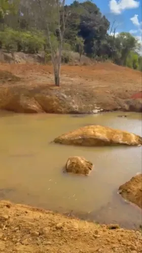 Linda chácara em Calogi