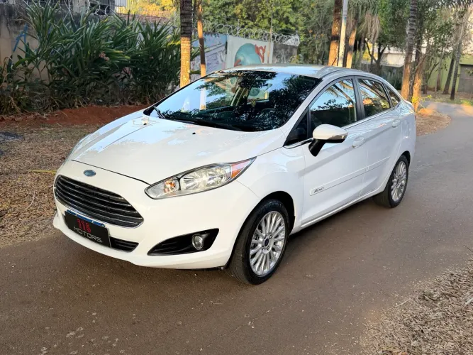 Ford Fiesta Sed. Ti./ti.plus1.6 16V Flex Aut. 2014