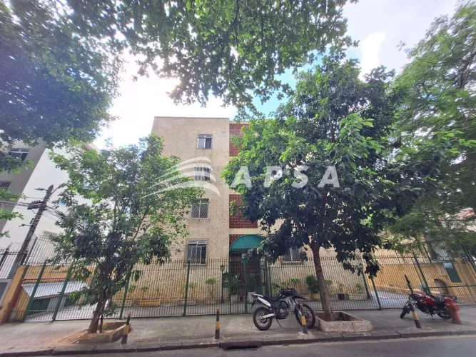 ÓTIMO APARTAMENTO DE FRENTE, COM SALA AMPLA, 3 QUARTOS BEM DISTRIBUÍDOS, BANHEIRO SOCIAL,