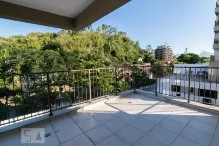 Apartamento à Venda em Gragoatá