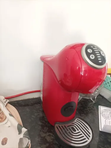 Cafeteira Nescafé Dolce Gusto