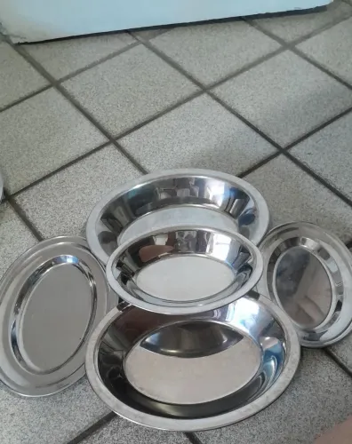 Travessas em inox da tramontina