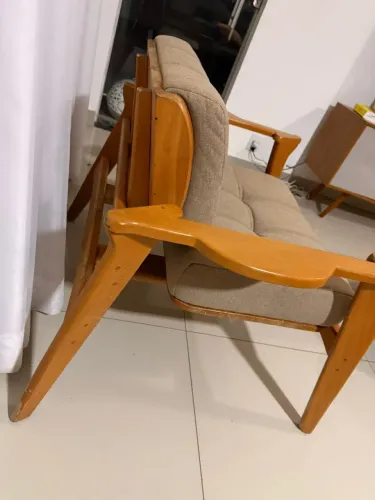 Poltrona decorativa madeira maciça