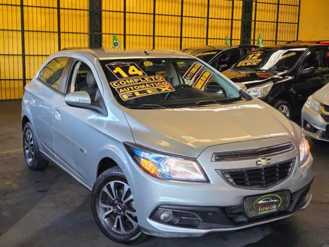 Chevrolet Onix Hatch LTZ 1.4 8V Flex Aut. 4P 2014