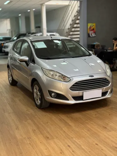 Ford Fiesta 1.6 16V Flex Mec. 5P 2015