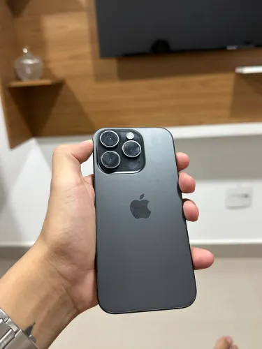 iphone 15 pro 256gb - Pra vender hoje