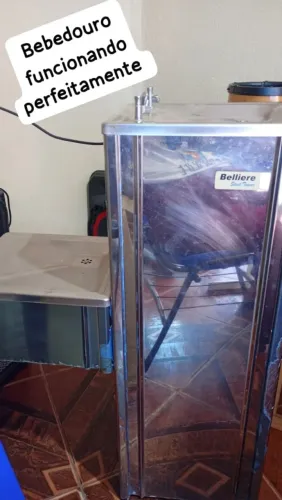 Bebedouro funcionando perfeitamente