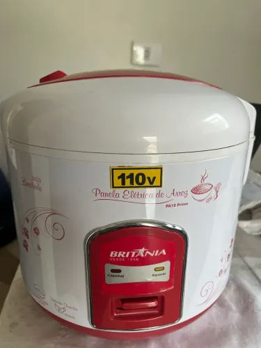 Vendo panela elétrica Britania 110v