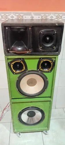 Som com amplificador