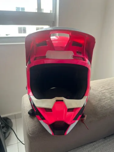 Capacete fox rosa