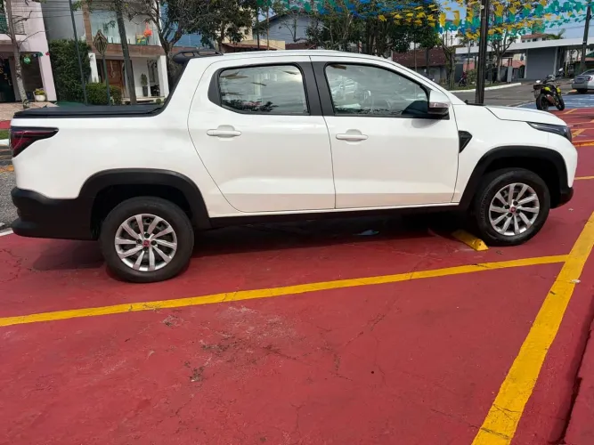 Fiat Strada Freedom 1.3 Flex 8V CD 2025