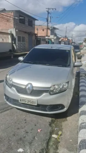 Renault Logan Expression Hi-flex 1.6 8V 4P 2015