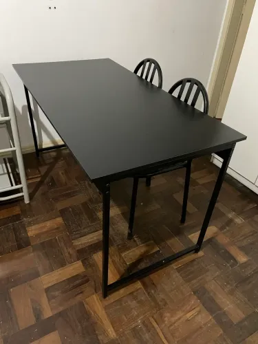 Mesa 06 lugares + brinde 01 banco e 02 cadeiras