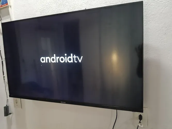 Tv aiwa 43 polegadas , com Android 