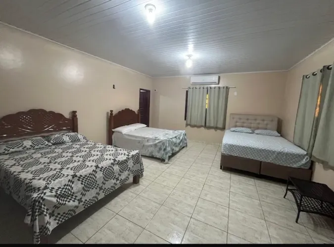 Suite em casa em salinas