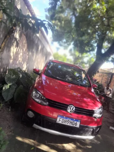 Volkswagen Crossfox 1.6 MI Total Flex 8V 5P 2013