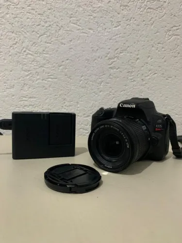 Canon SL2 + Lente 18-55mm ? Menos de 2.000 cliques