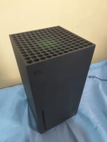 Xbox series X e controle aniversário de 20 anos do Xbox