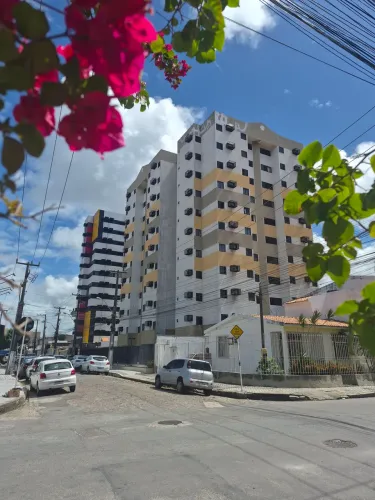 Alugo 3/4 próximo ao Seb COC