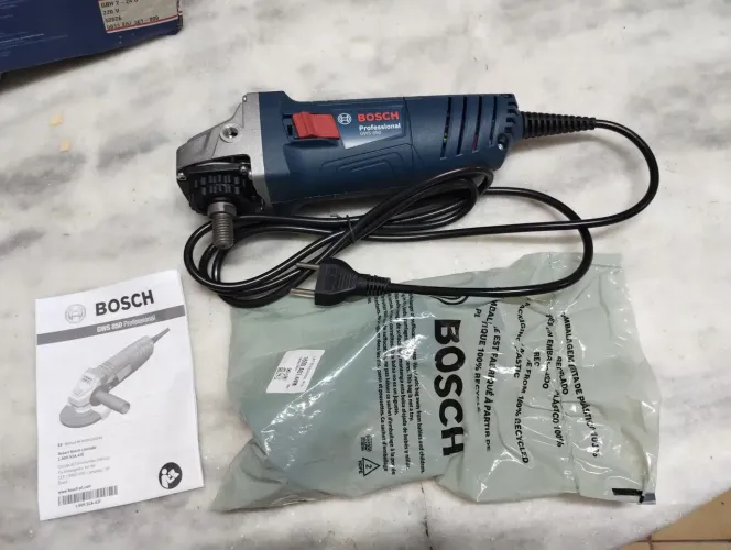 Lixadeira Bosch 220V