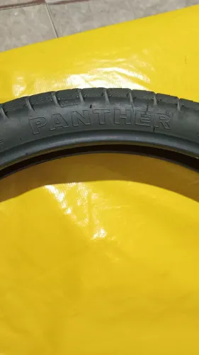 Pneu Panther tremer sem câmara 33L para aro dianteiro
