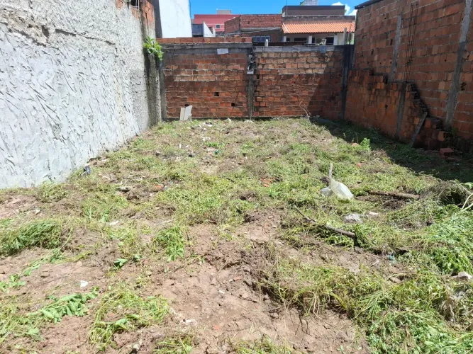*Vende-se esse *terreno 8x15 em vilas de Abrantes camacari BA