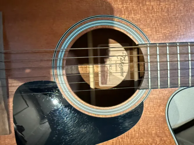 Violão eletroscustico Takamine + Capa Original + kit elétrico de cabos 