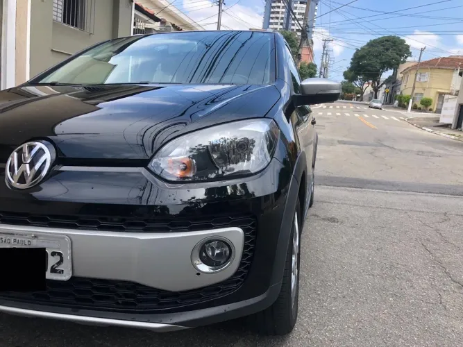 Volkswagen Up! Cross 1.0 TSI Total Flex 12V 5P 2017