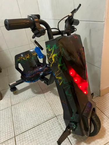 Triciclo Elétrico Drift com Led 3 velocidades 