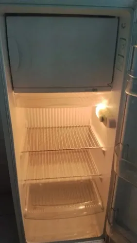 Geladeira em bom estado