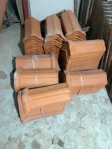 Vendo Telha Vermelha Cumeeira (100 unidades)