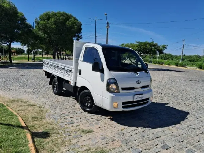 Kia Motors Bongo K-2500 2.5 4X2 TB Diesel 2015