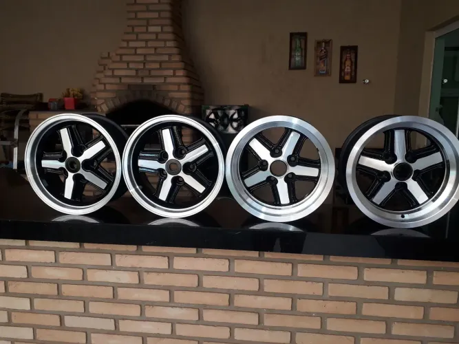 Rodas cruz de malta opala e  maverick ,2 tala 7" e 2 tala 8"(impecáveis)
