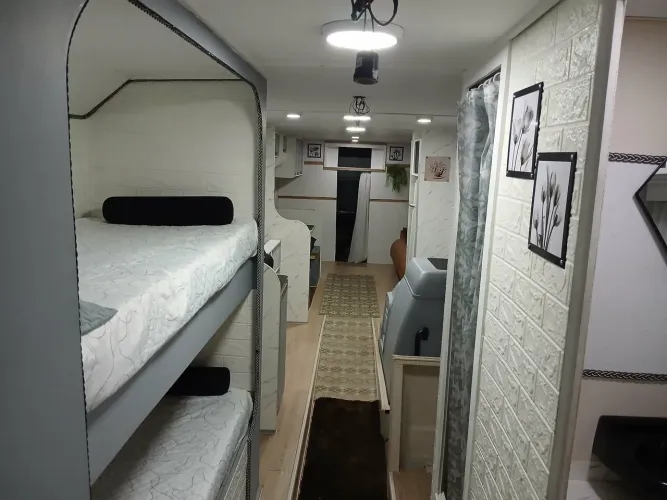 Vende-se MOTORHOME volvo paradiso de um andar