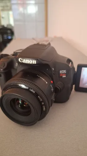 Canon T4i com lente 35mm novíssima