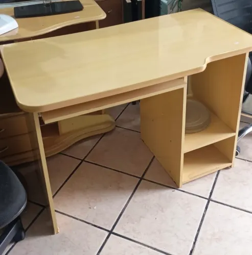 Mesa de escritório ou estudo