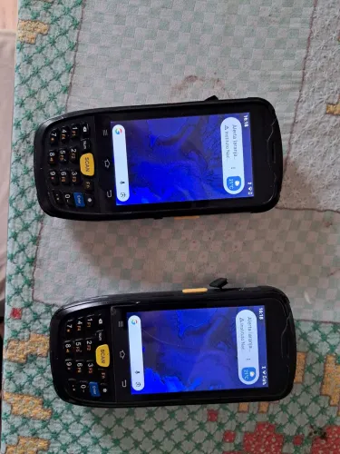 Vendo 2 coletores de dados sistema Android