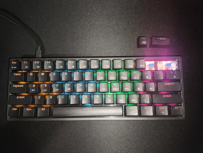 Teclado mecânico 60%