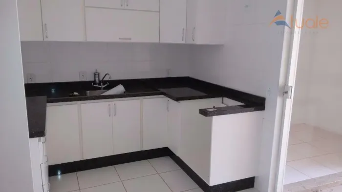 Casa com 2 dormitórios para alugar, 70 m² por R$ 2.385,00/mês - Parque Villa Flores ( Vill