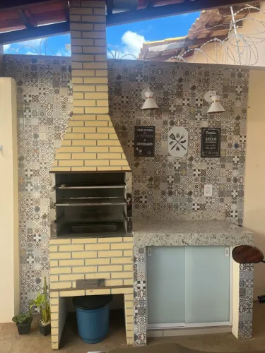 Vendo 6,3 m2 de cerâmica