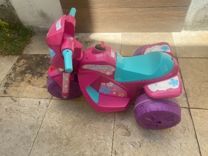 Moto elétrica gatinha Bandeirantes