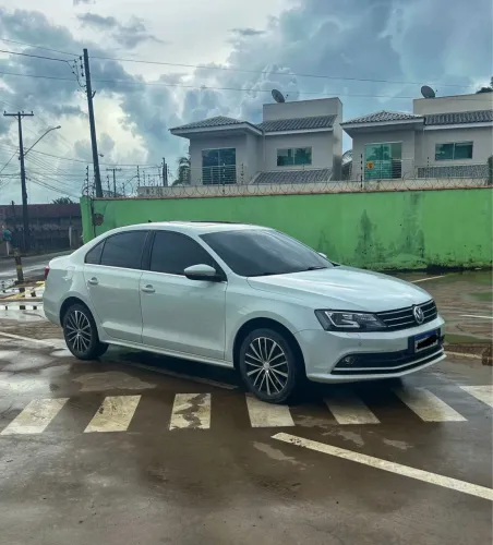 Volkswagen Jetta Highline 2.0 TSI 16V 4P Tiptronic 2017