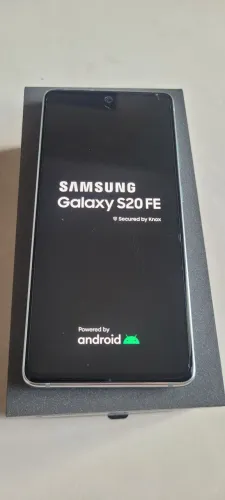 Samsung Galaxy S20 FE em ótimo estado de conservação e 100% original