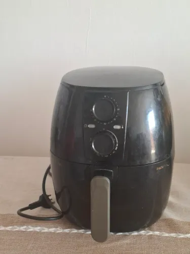 Fritadeira sem Óleo Cadence Pratic Fryer, 3L, 110V