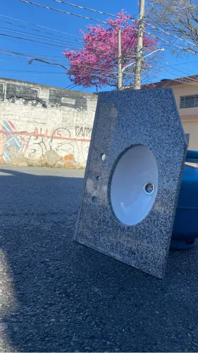 Lavatório granito de banheiro