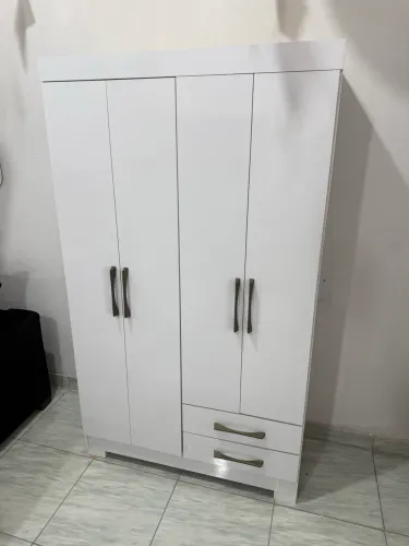 Guarda roupa 4 portas 2 gavetas novo a pronta entrega