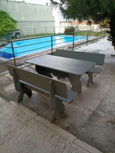 Mesa e cadeira de ardósia