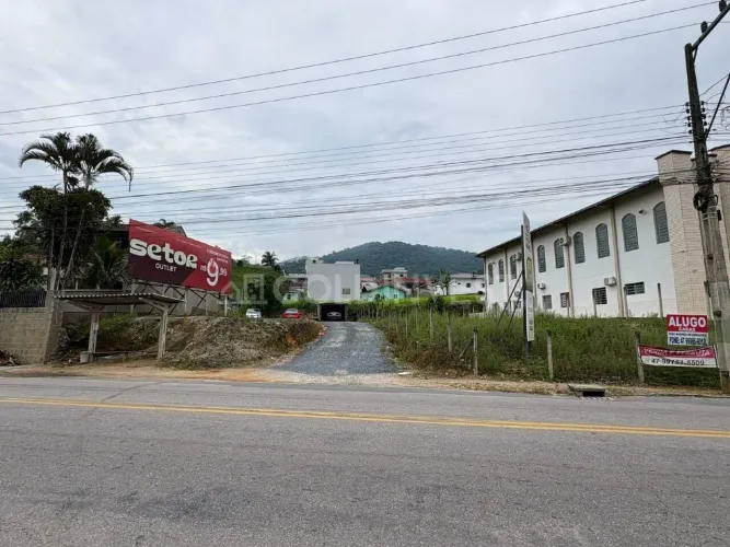 Terreno de 565 m² à Venda no Bairro Águas Claras em Brusque