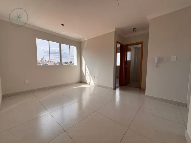 Apartamento 2 quartos no Santa Mônica prédio novo e moderno com elevador