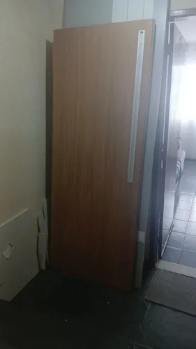 Vende-se portas